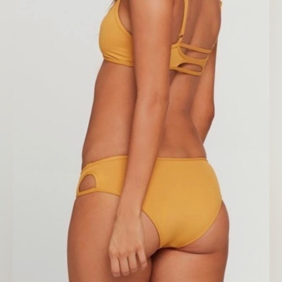 NWOT L *Space Rachel Hipster Cut-Out Bikini Swim Bottom Lime Light M - Picture 10 of 10